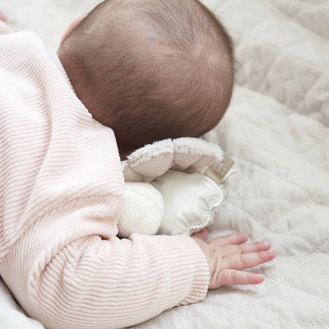 Oyster Plush Rattle