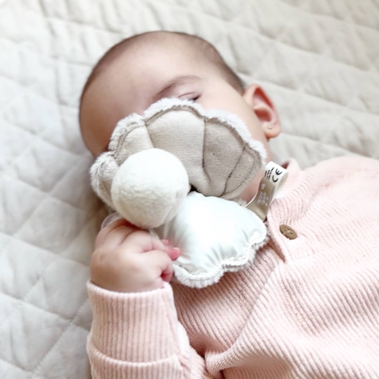 Oyster Plush Rattle