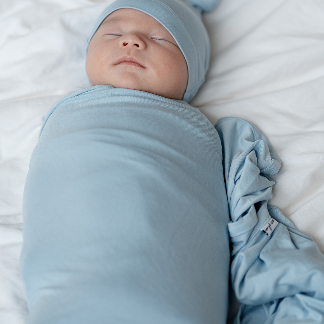 Bamboo Stretch Swaddle | Cloud White
