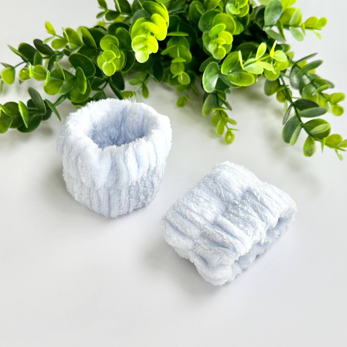No-Drip Face Washing Wrist Bands