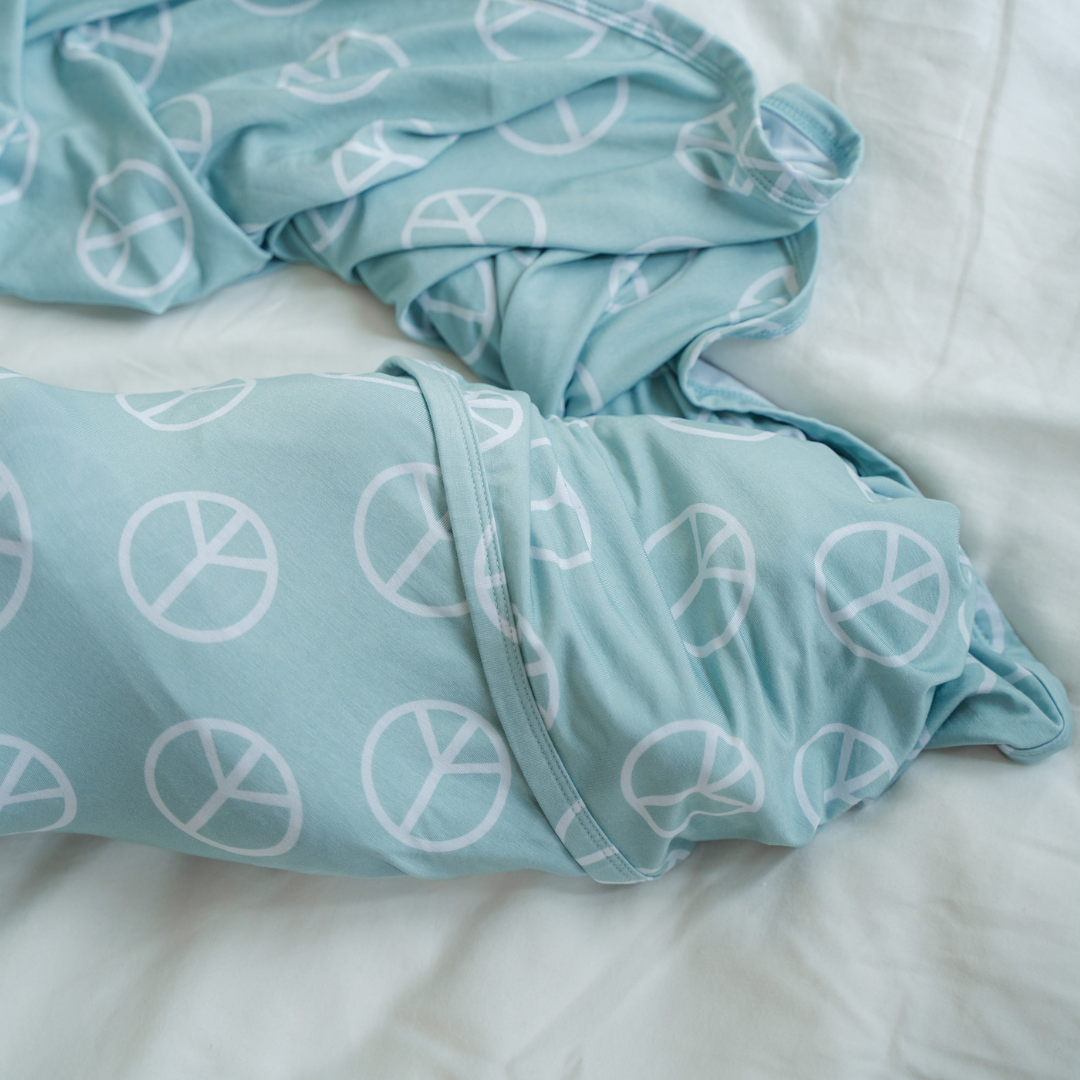 Bamboo Stretch Swaddle | Cloud White
