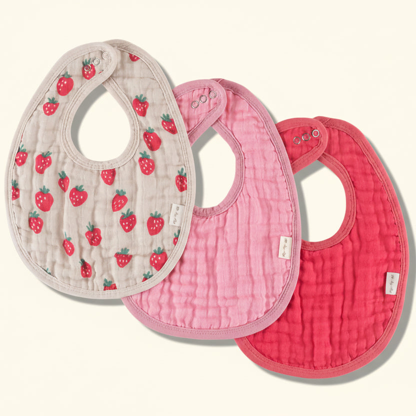 Itzy Bibs | Strawberries + Cream